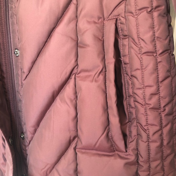 London Fog insulated jacket with detachable hood - Picture 4 of 11